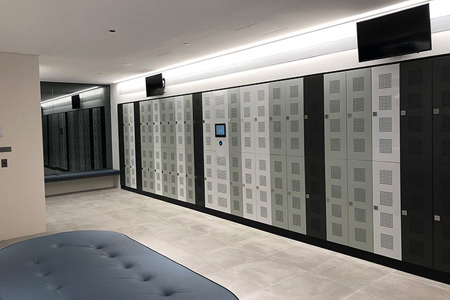 Exchange of Goods Bank of Smart Lockers