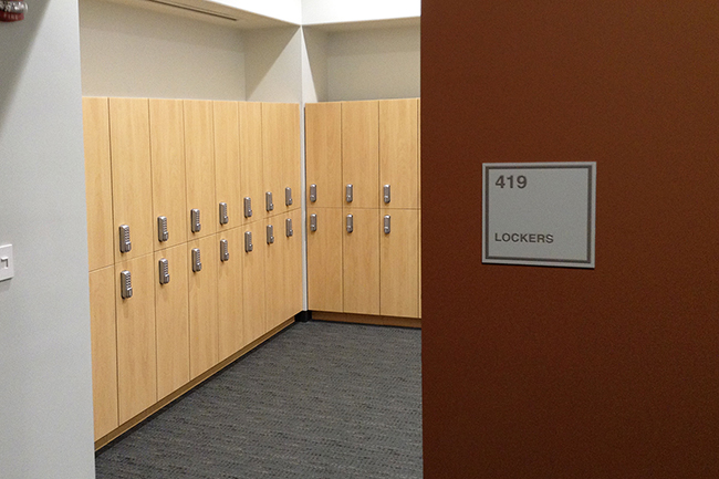Laminate Lockers in Hospital Locker Room