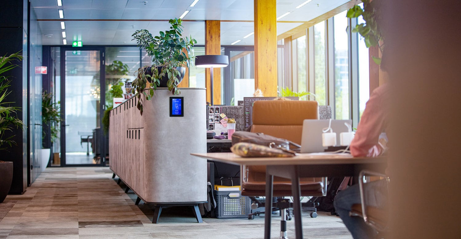 Employee-Day-Use-Lockers-Page-header