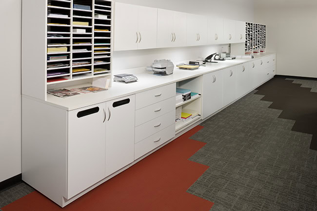 Modular-Casework-Corporate-Mailroom