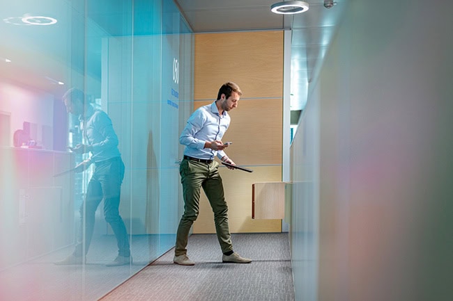 Smart-Lockers-for-IT-Equipment